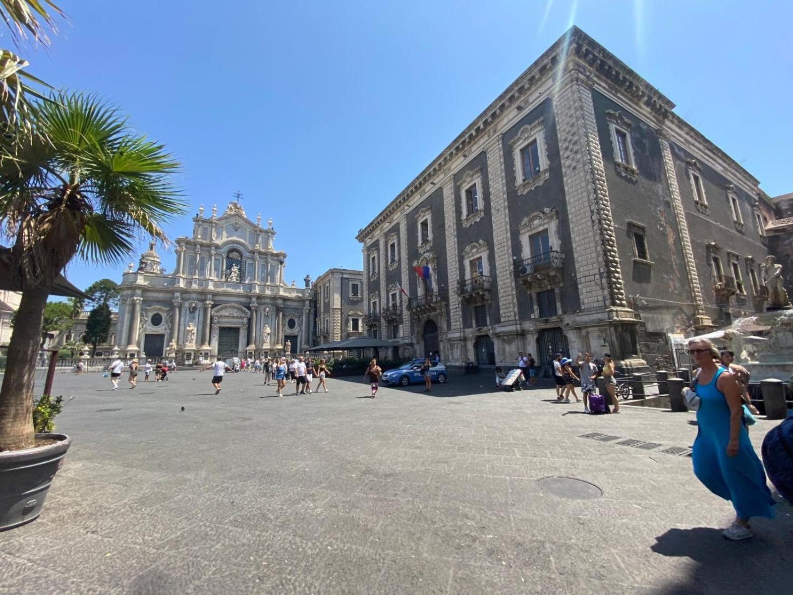 Frühstückspension Art In Center Catania